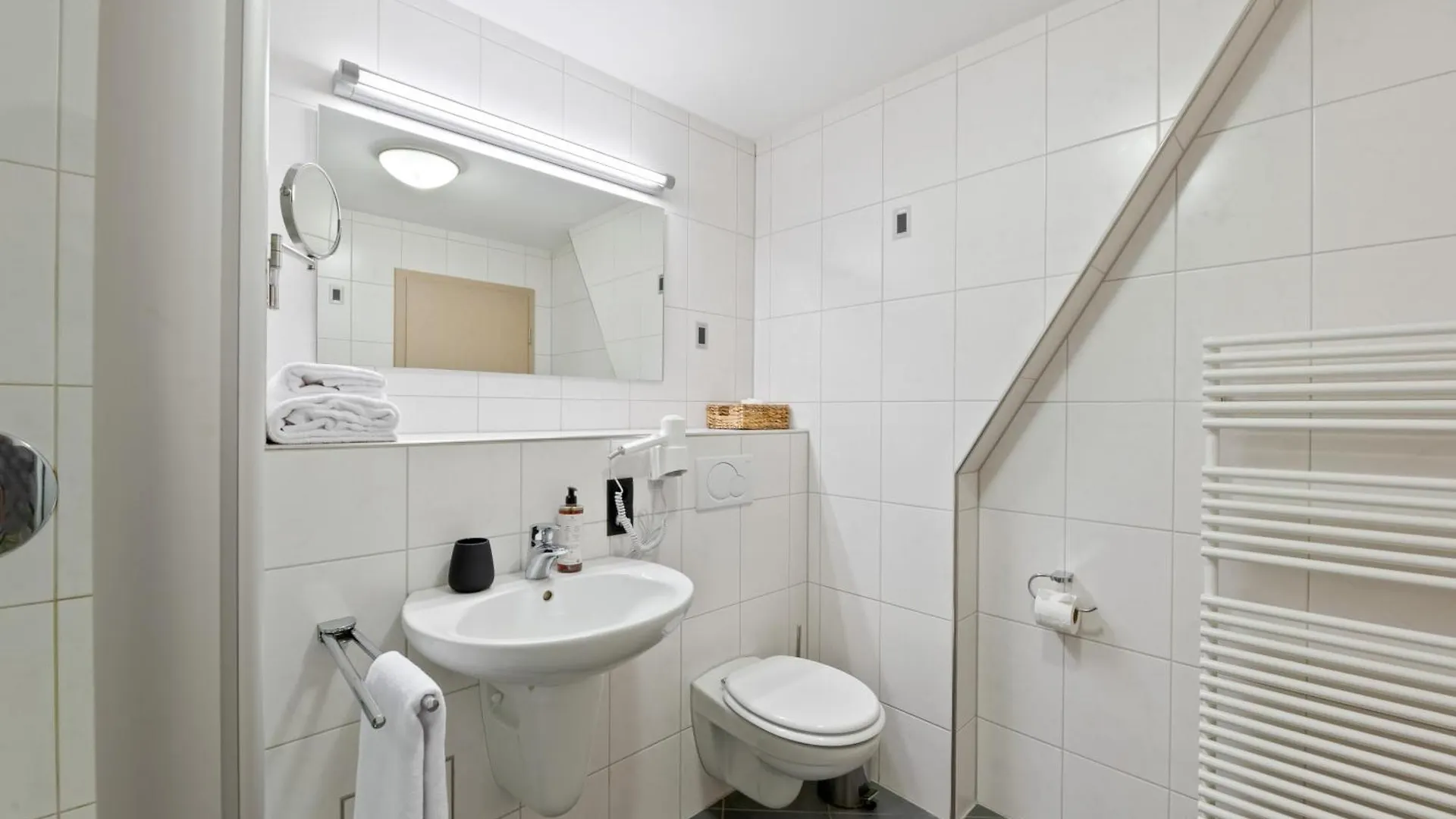 Steiners Hotel Airport-Messe Stuttgart Bed & Breakfast