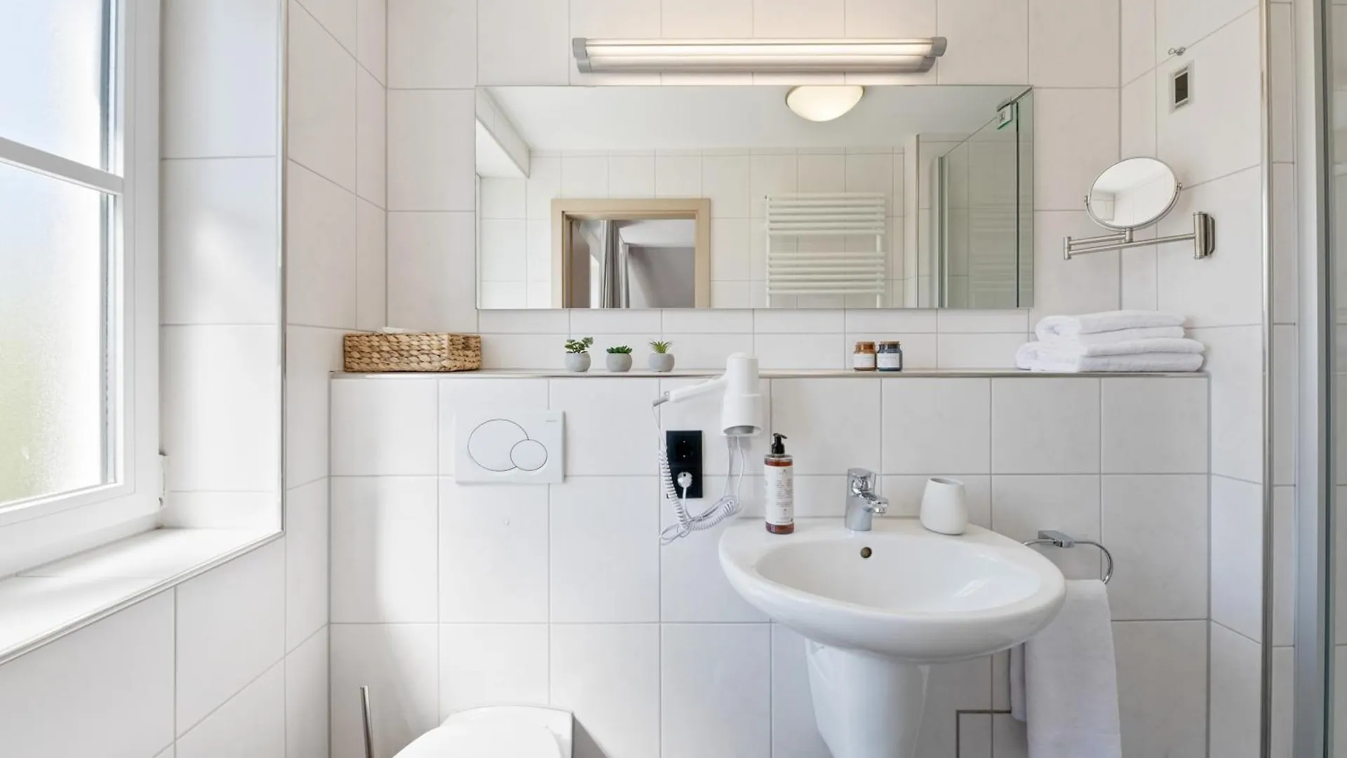 Steiners Hotel Airport-Messe Stuttgart Bed & Breakfast
