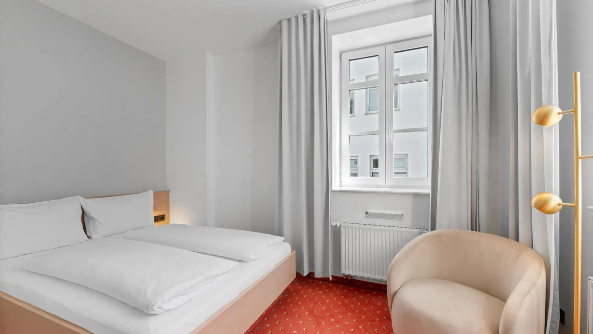 Steiners Hotel Airport-Messe Stuttgart Bed & Breakfast